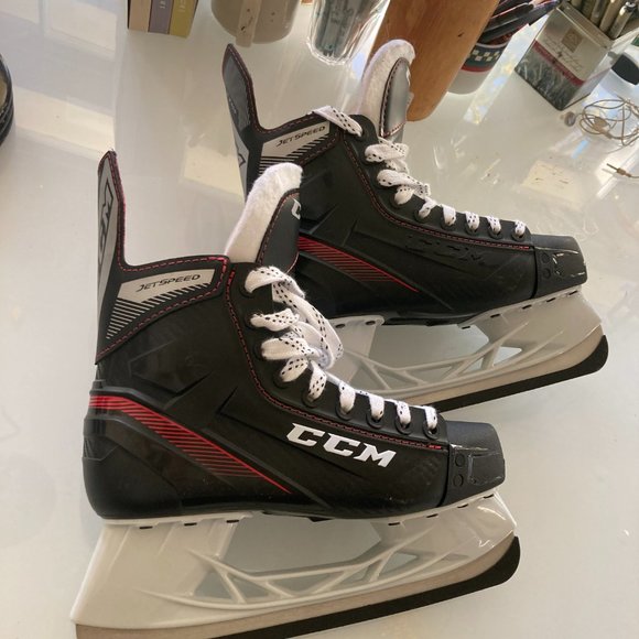 CCM Other Ccm Senior Jet Speed Ft455 Ice Hockey Skates Size 5
